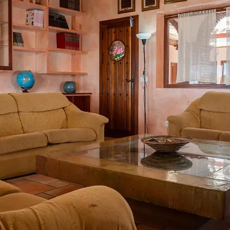 Villa Cantares *